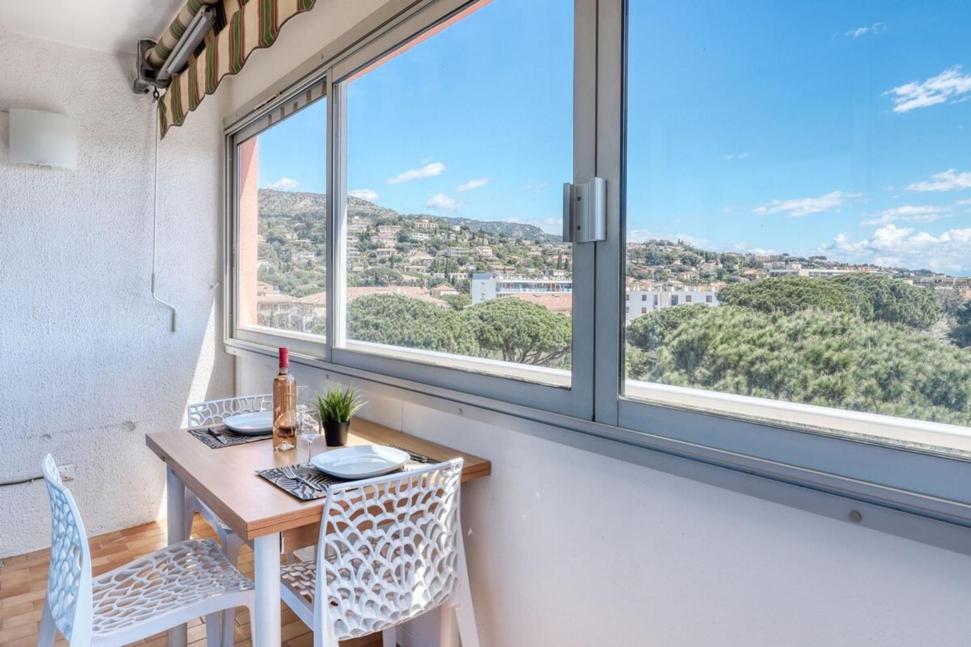 T2 600 M From The Beach! Air-Conditioned Льо Лаванду Екстериор снимка