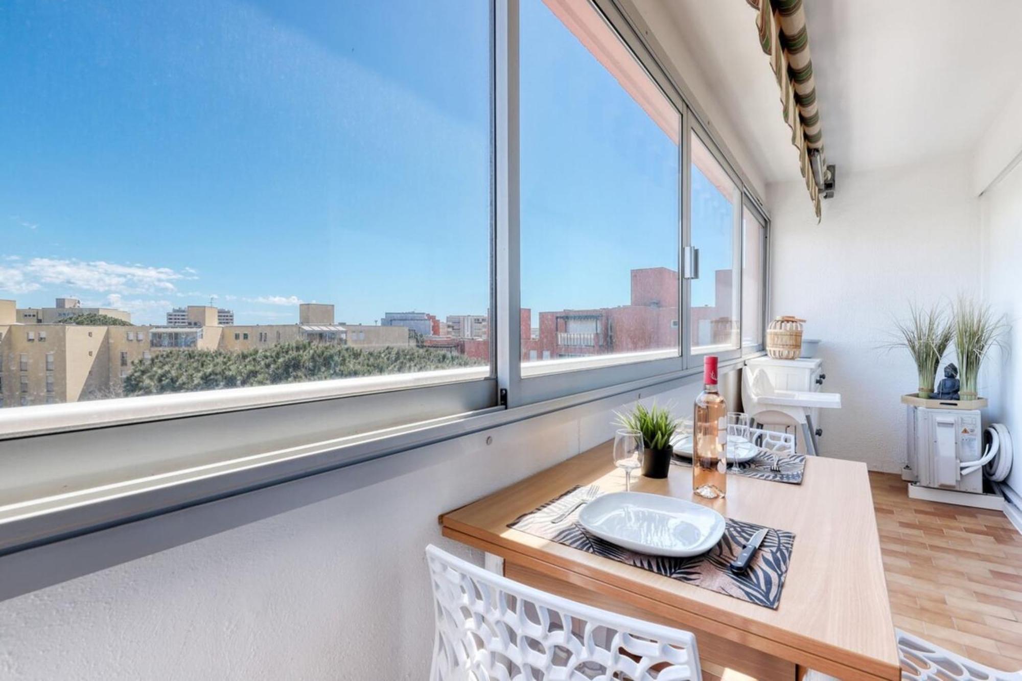 T2 600 M From The Beach! Air-Conditioned Льо Лаванду Екстериор снимка